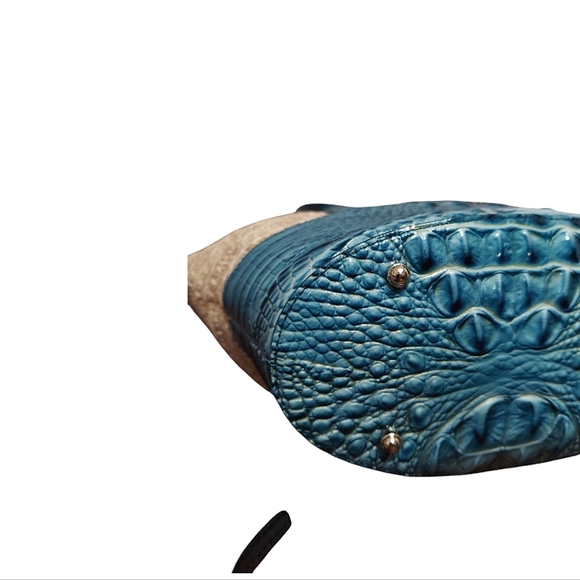 Brahmin Bowie Tote Croc Embossed Leather Great Condition - Picture 6 of 11